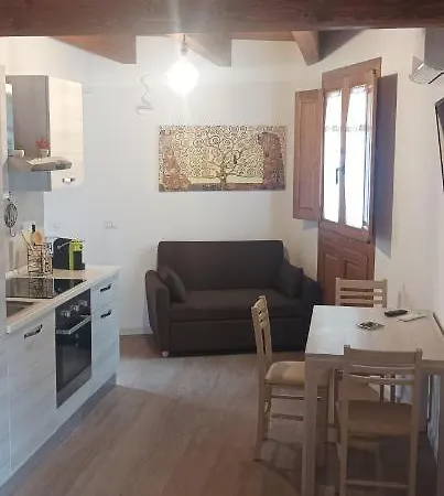 Mirto Di Sardegna Apartment *